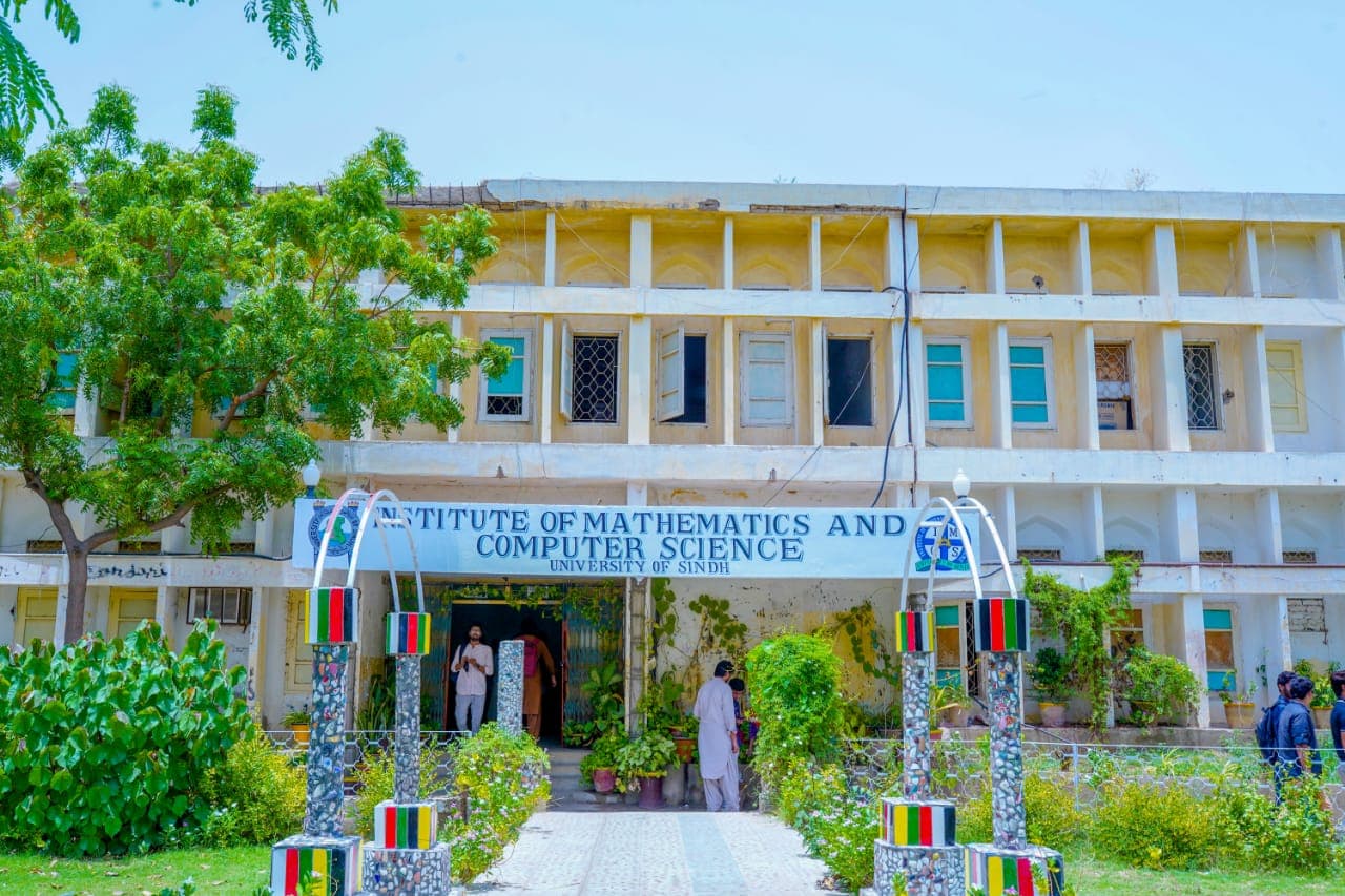 StatisticallyUOS campus view two